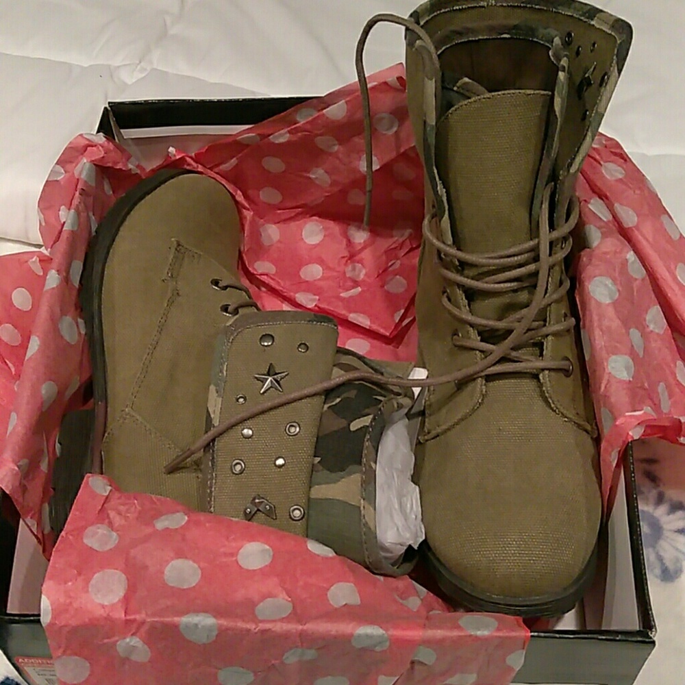 Camouflage studded ankle boots